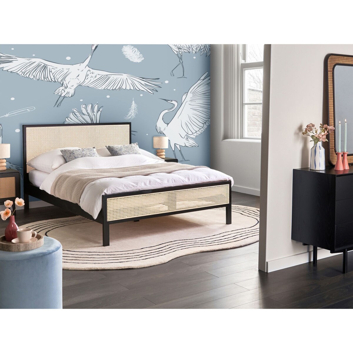 Łóżko Drewno sosnowe SALERNAS 140 x 200 cm Czarny