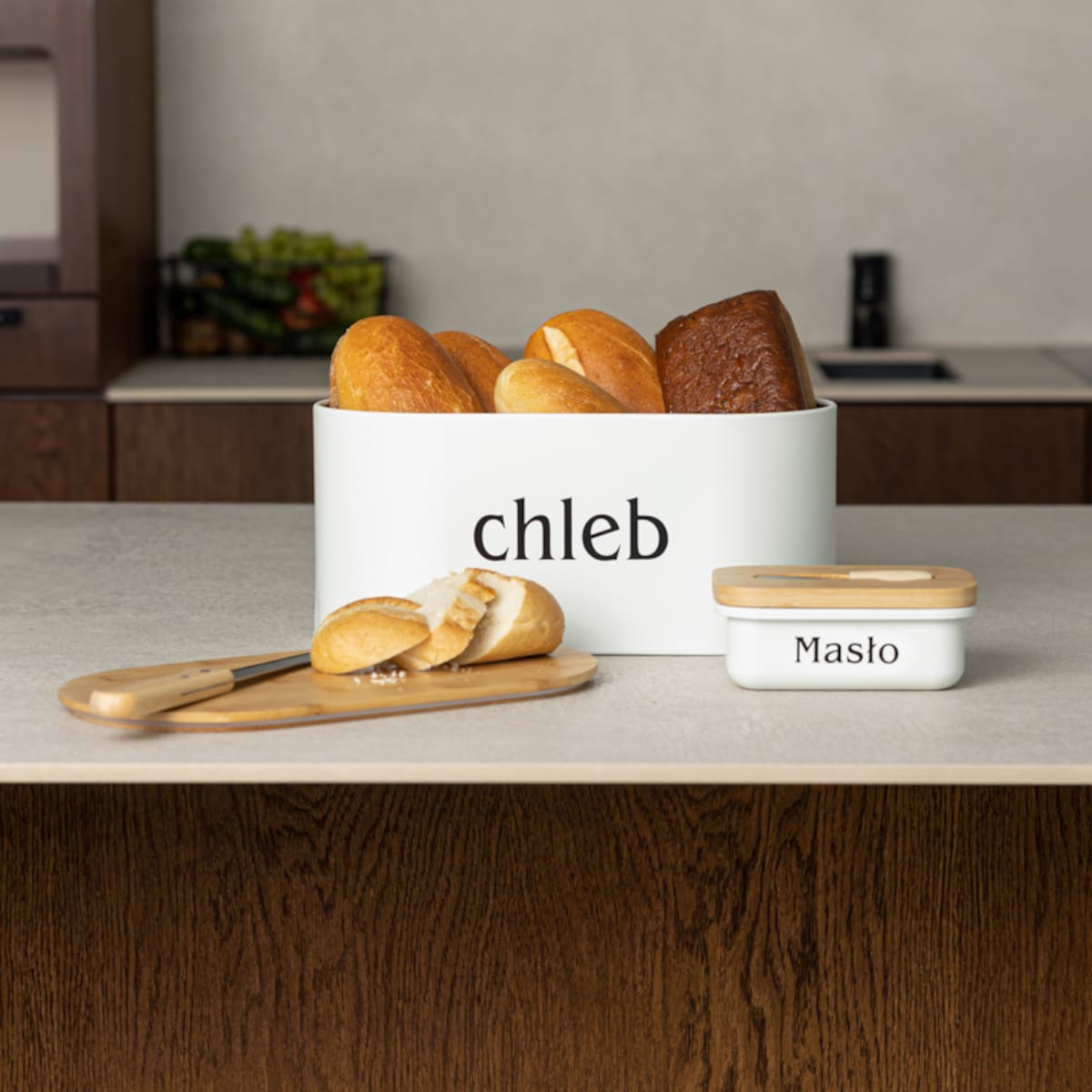Zestaw chlebak z maselniczką i nożem deska do krojenia biały