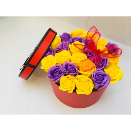 DUŻY BOX KWIATY MYDLANE PACHNĄCE NA dzień mamy upominek urodziny WIOSENNE