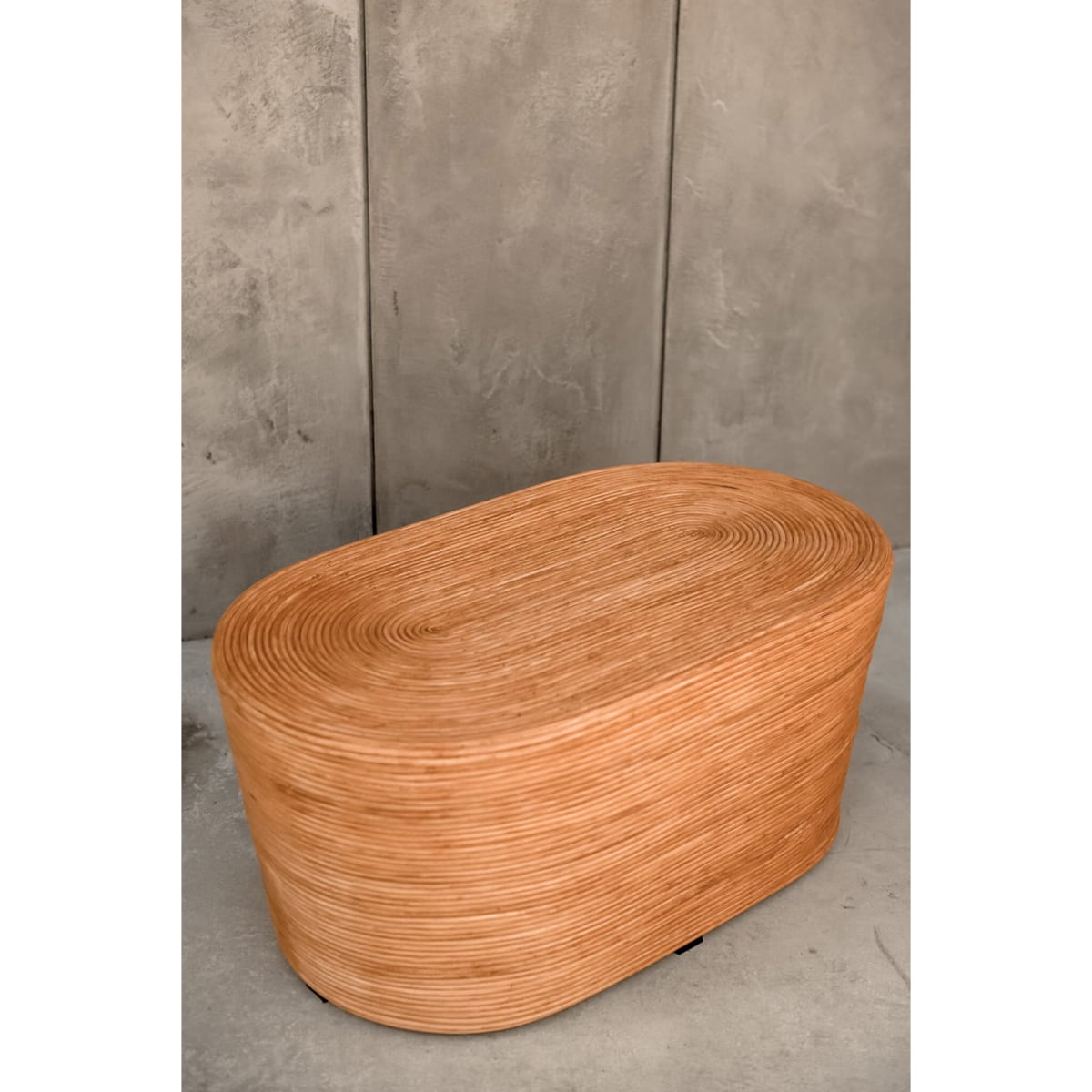 OVALNY RATTANOWY STOLIK TEGAL KONIAK