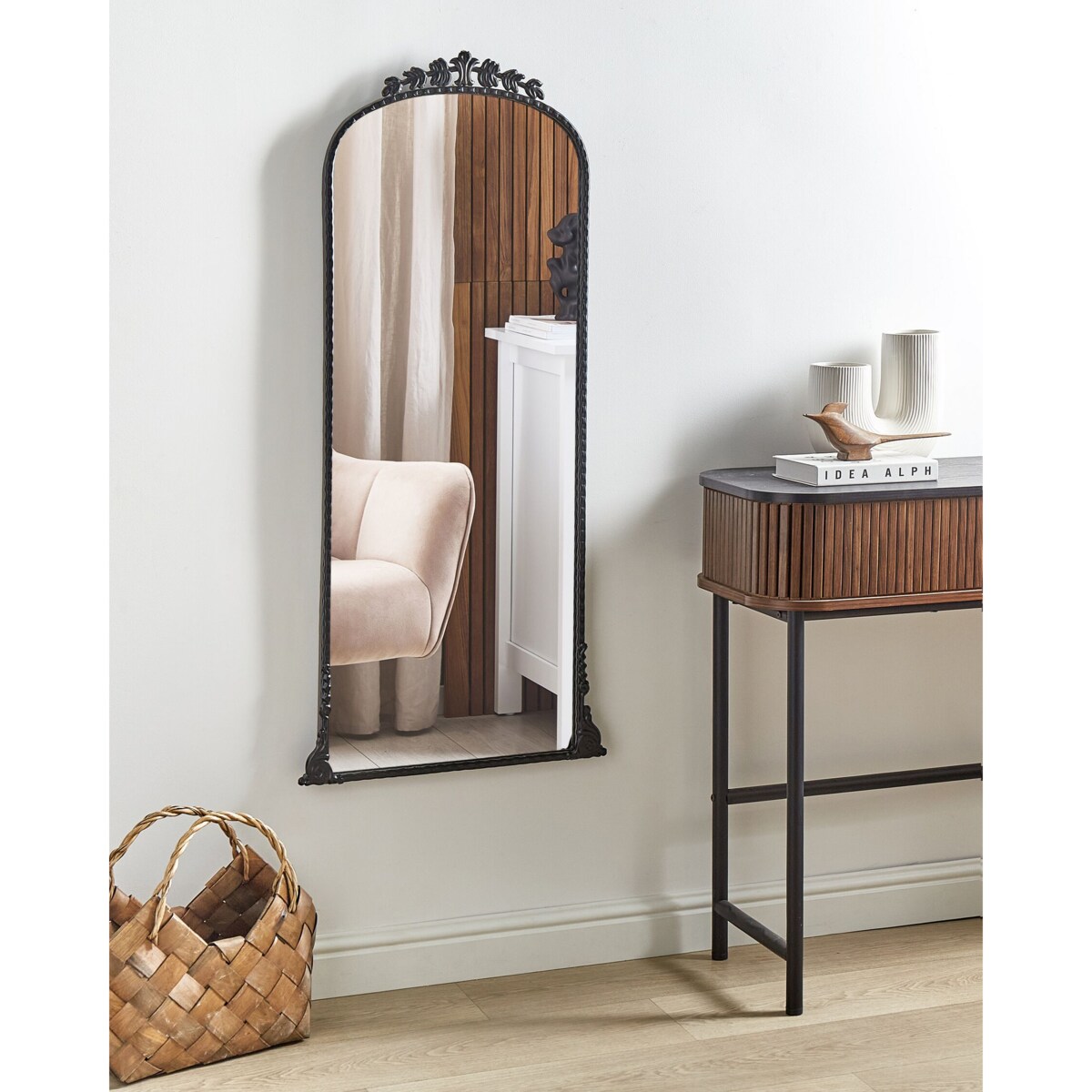 Lustro ścienne metalowe 51 x 114 cm czarne LIVRY