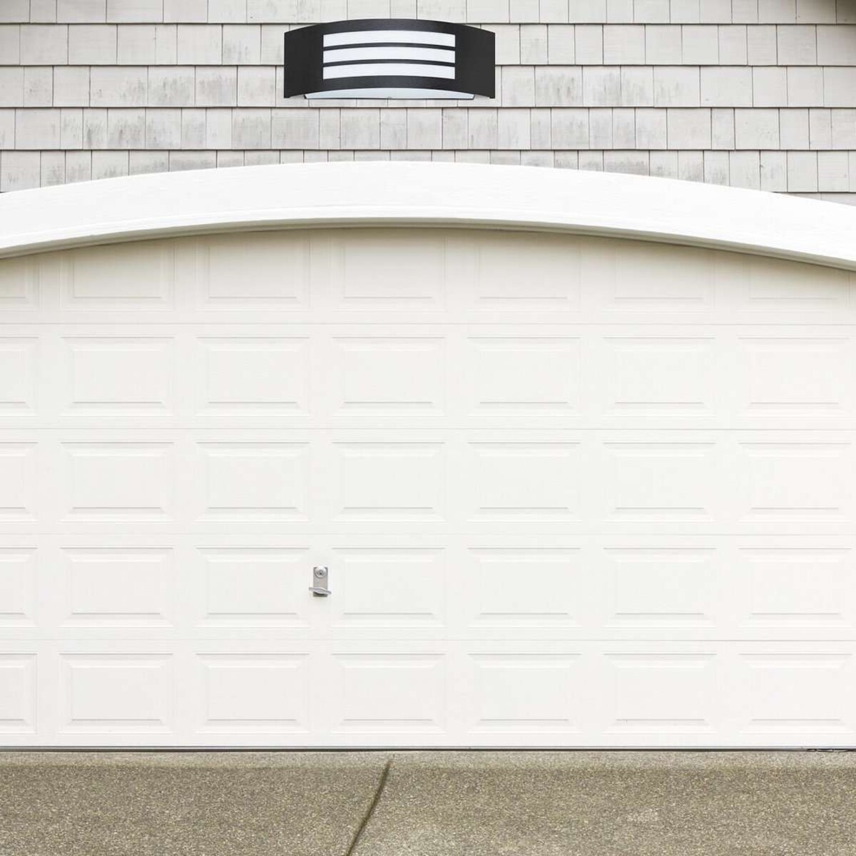 Ogrodowa LAMPA ścienna ROMA 8409 Rabalux metalowa OPRAWA półokrągła elewacyjna IP44 matowa czarna biała