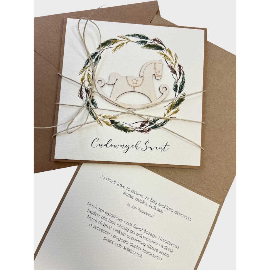 Kartka świąteczna na Boże Narodzenie ręcznie robiona z wiankiem i konikiem - gotowe najpiękniejsze życzenia świąteczne