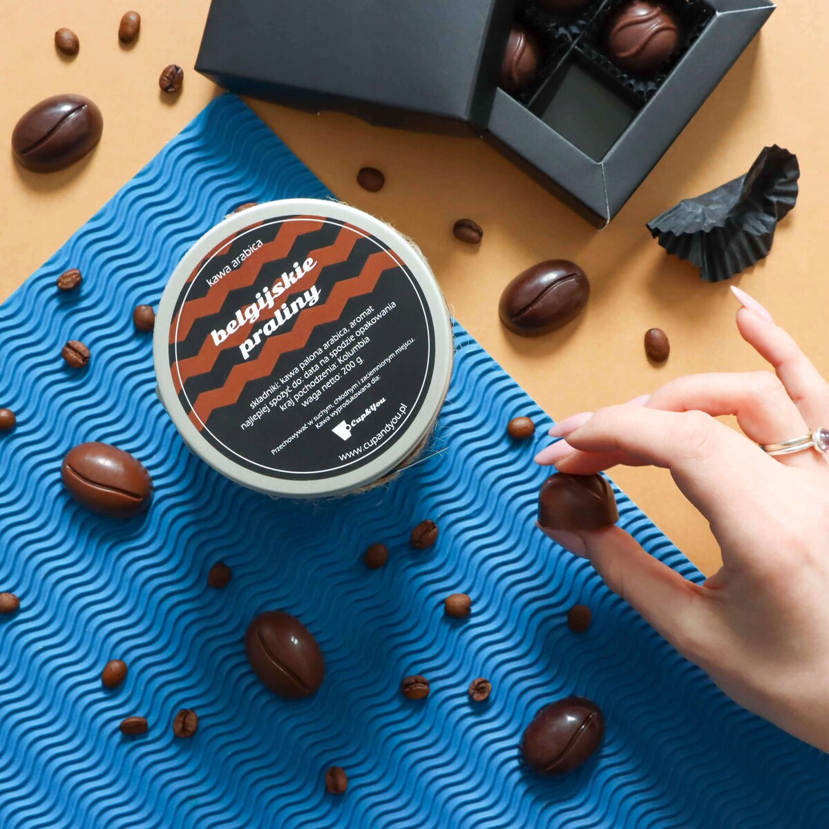 Kawa aromatyzowana mielona smak BELGIJSKIE PRALINY ARABICA Cup&You 200g na prezent upominek dla kobiety mężczyzny faceta mamy taty żony męża