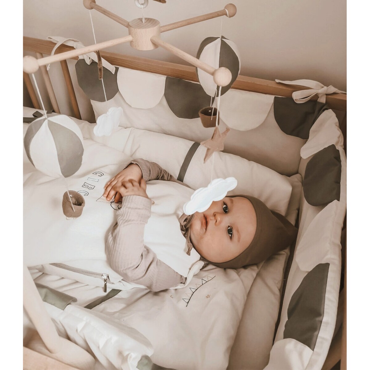 Cyrk – karuzela do łóżeczka z obrotową pozytywką