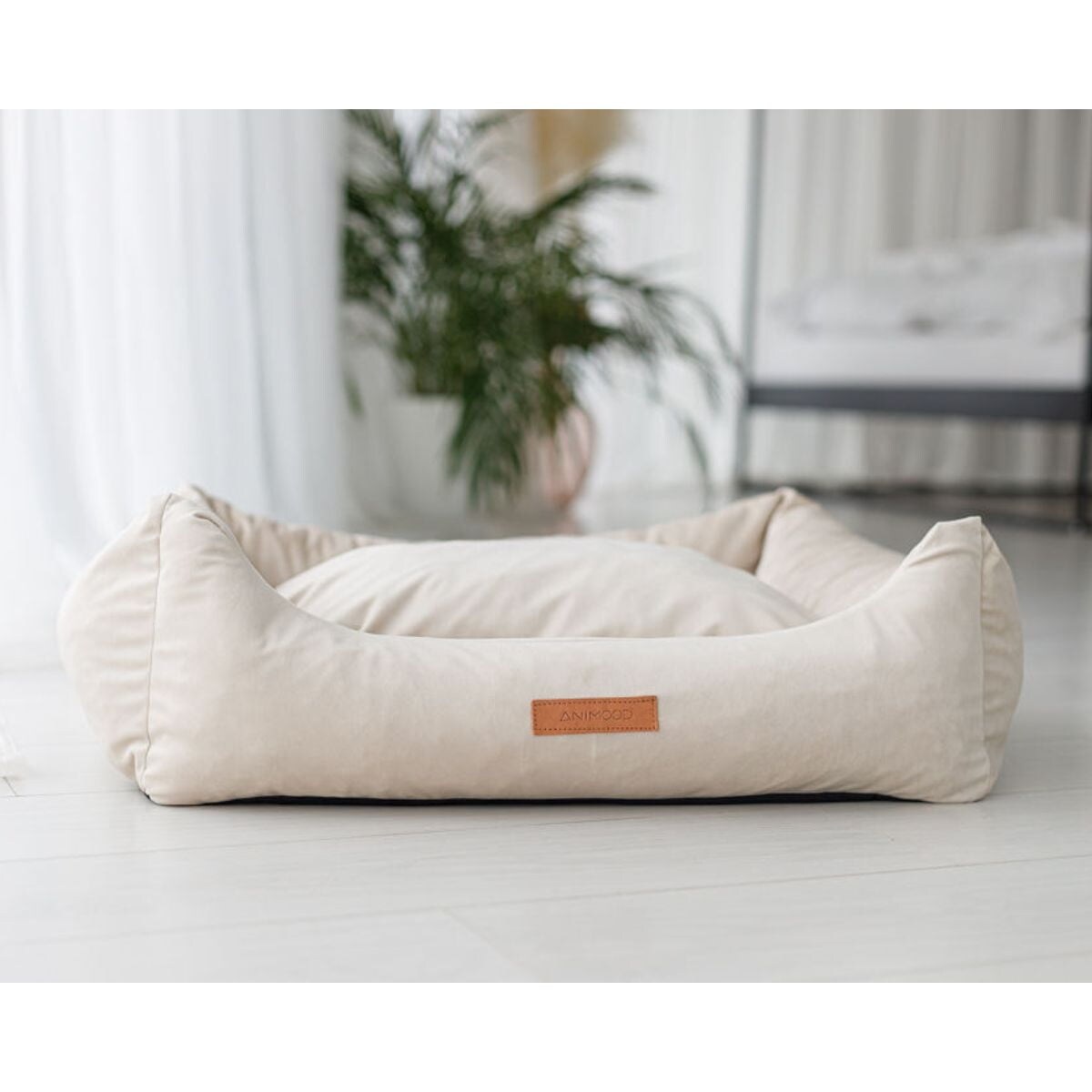 Animood Legowisko Alex rozmiar: L, kolor: beżowy, materiał: welur