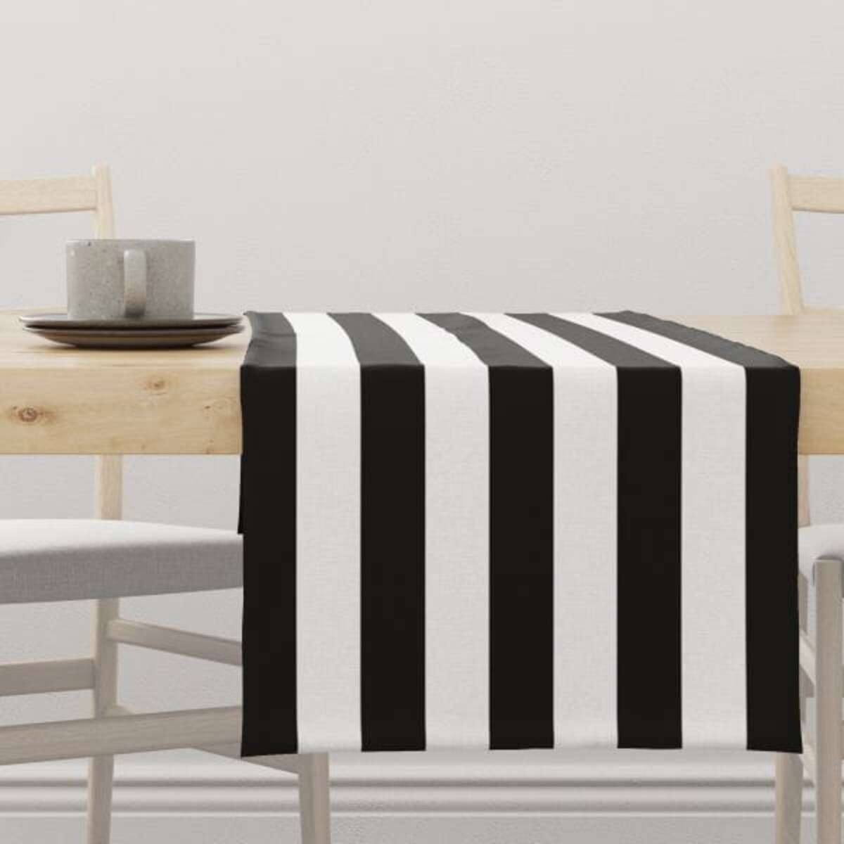 Bieżnik BLACK&WHITE wzór CB16 | pionowe pasy - 40 x 140 cm