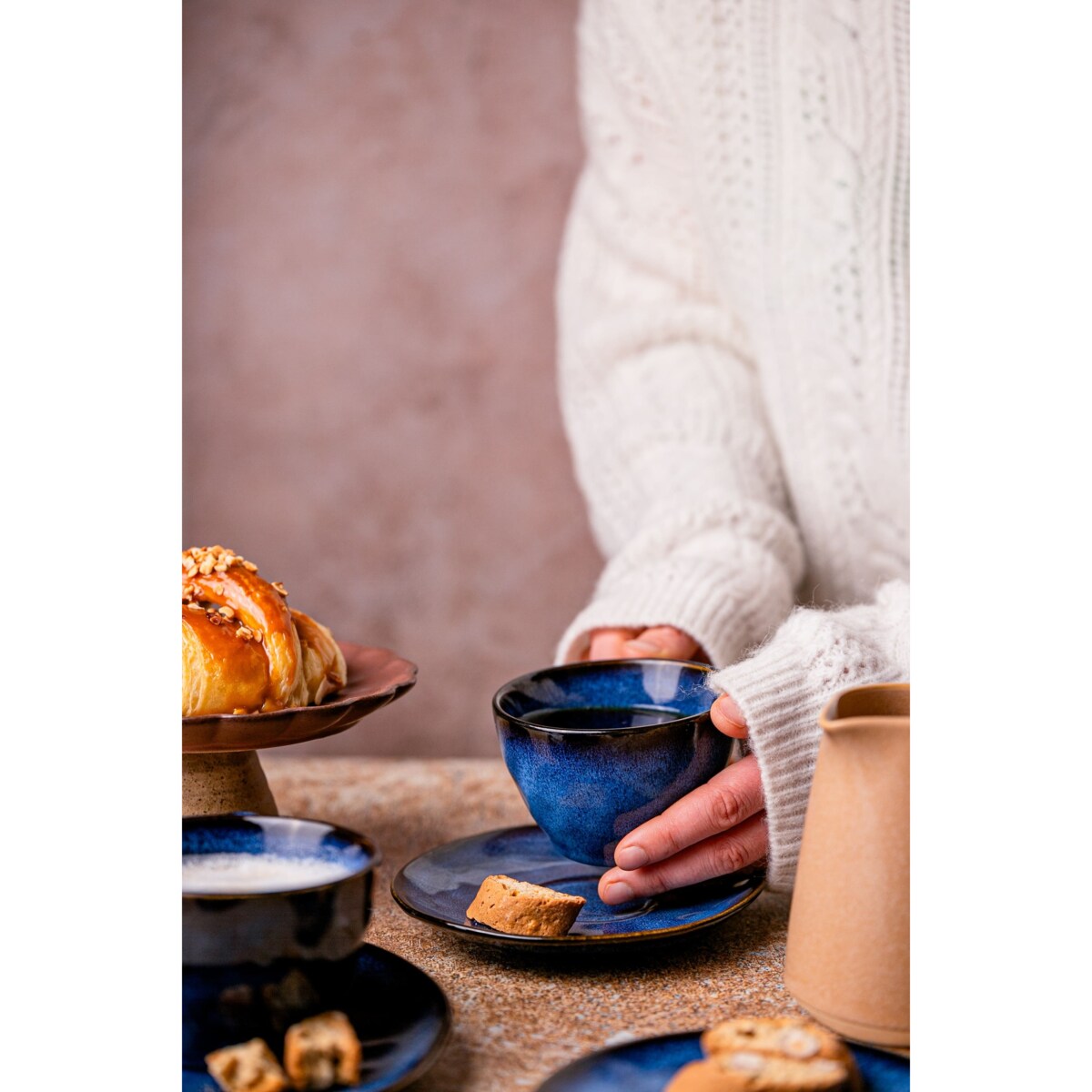 Serwis kawowy Uminami niebieski na 8 osób 16 szt. Nowoczesny Do zmywarki Komplet filiżanka i spodek