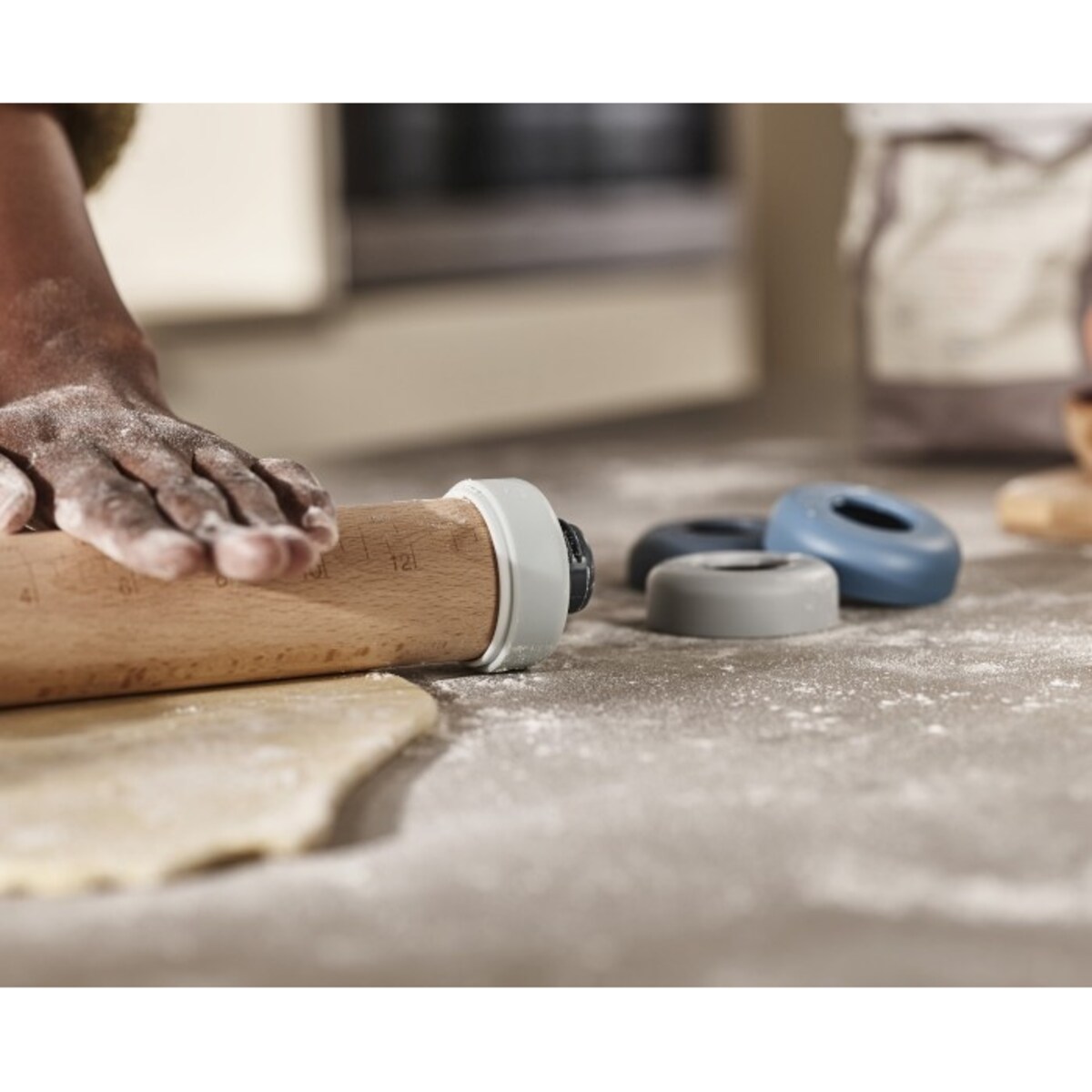 Wałek drewniany regulowany Sky, 6.4 x 42 x 6.4 cm, Joseph Joseph