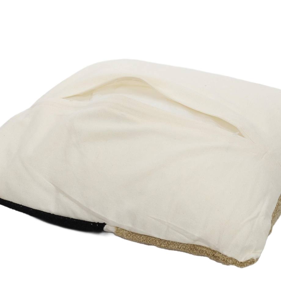 Ozdobna poduszka w geometryczny wzór, 45 x 45 cm