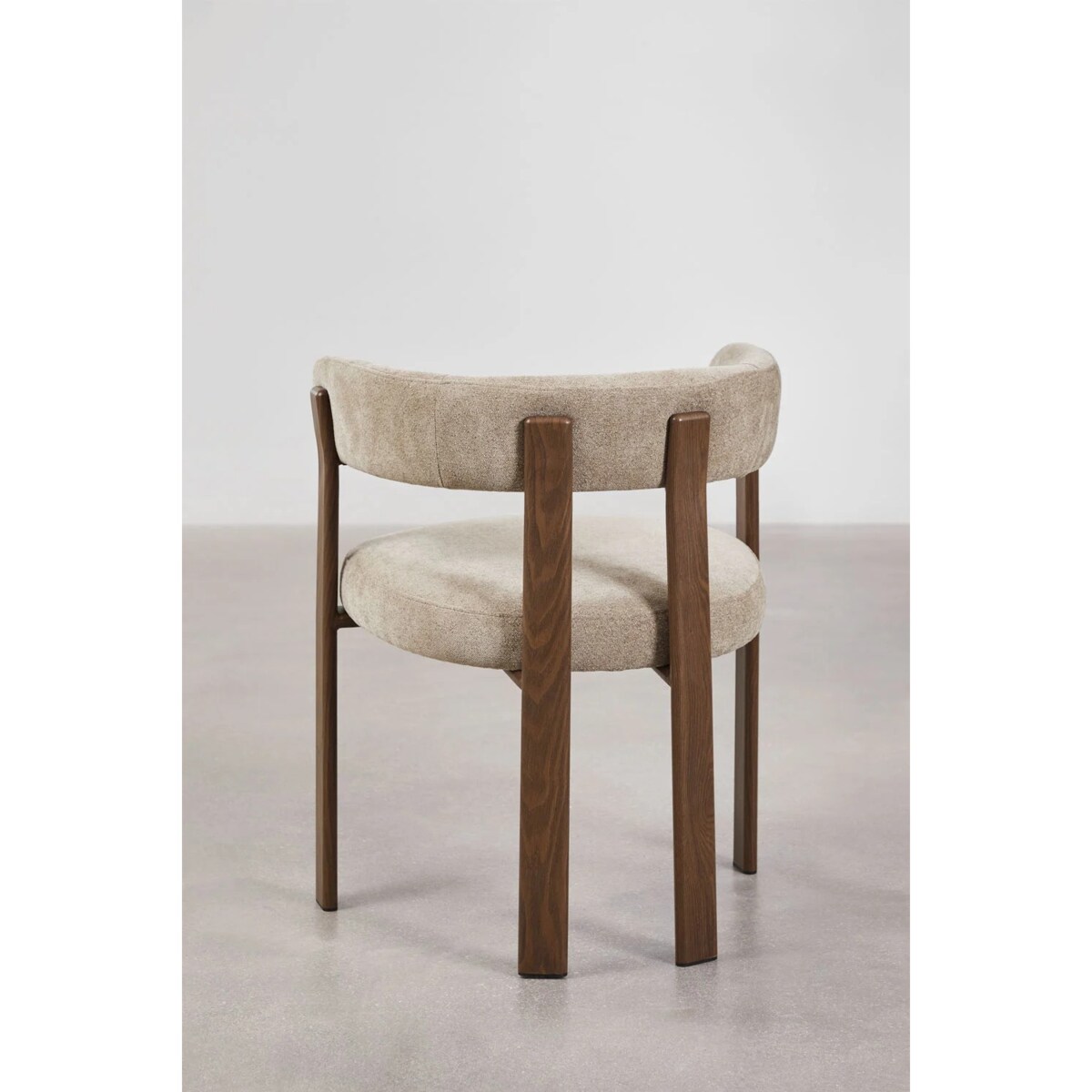 Krzesło z podłokietnikami tapicerowane Jolie, kawa z mlekiem