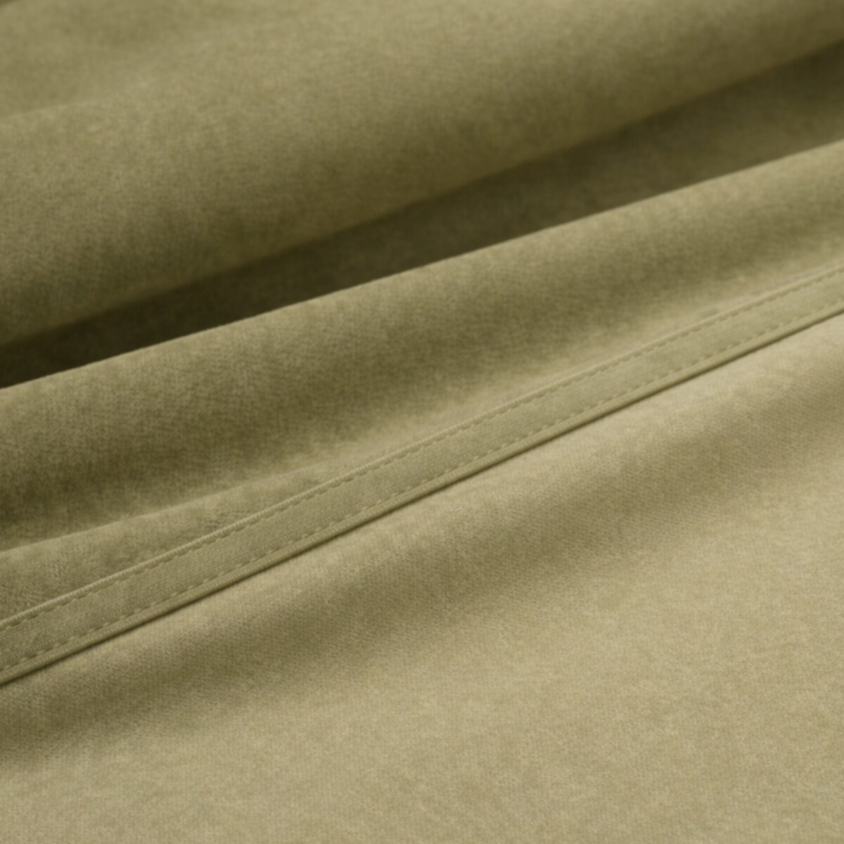Zasłona zaciemniająca welurowa Werona w kolorze oliwkowym 250 cm