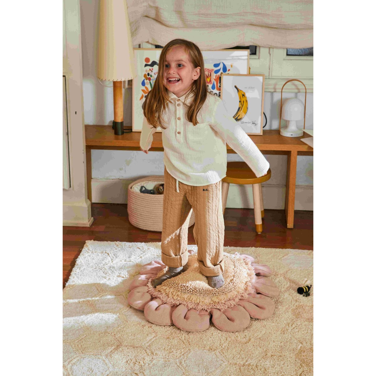 Lorena Canals - Poduszka podłogowa PinkDaisy, Planet Bee