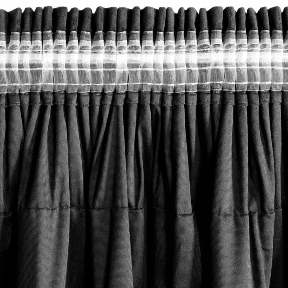 Zasłona Zaciemniająca WELUROWA Gotowa na TAŚMIE z FALBANAMI 140 x 270 CZARNA