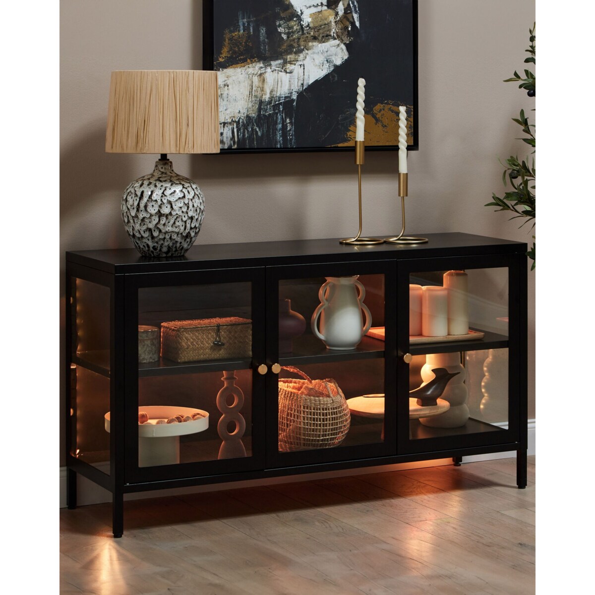 Szafka trzydrzwiowa LED metalowa ze szklaną gablotą czarna NEWPORT