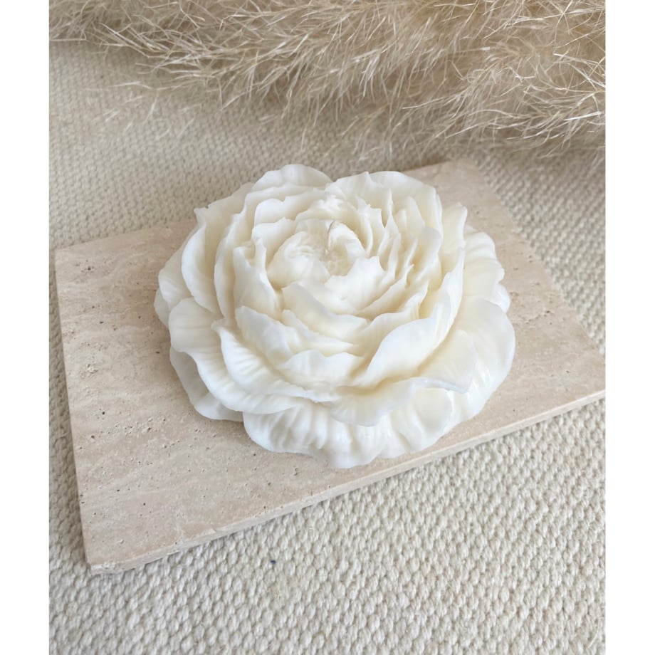 Świeca sojowa ekologiczna dekoracyjna "Peony Queen" 100x40mm biała (duża)