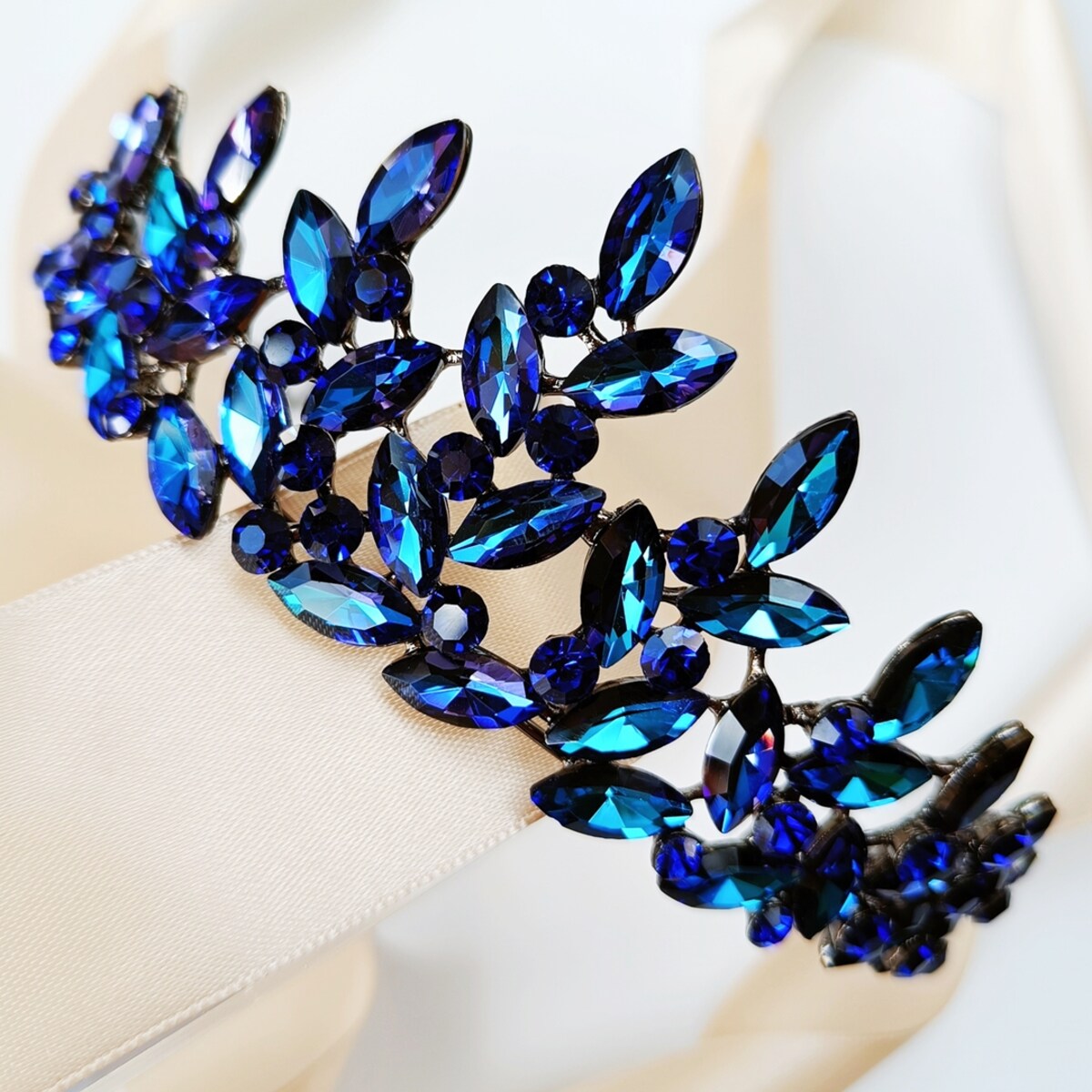 NIEBIESKA czarna tiara DIADEM kostium OPALIZUJĄCA elegancka bal karnawał