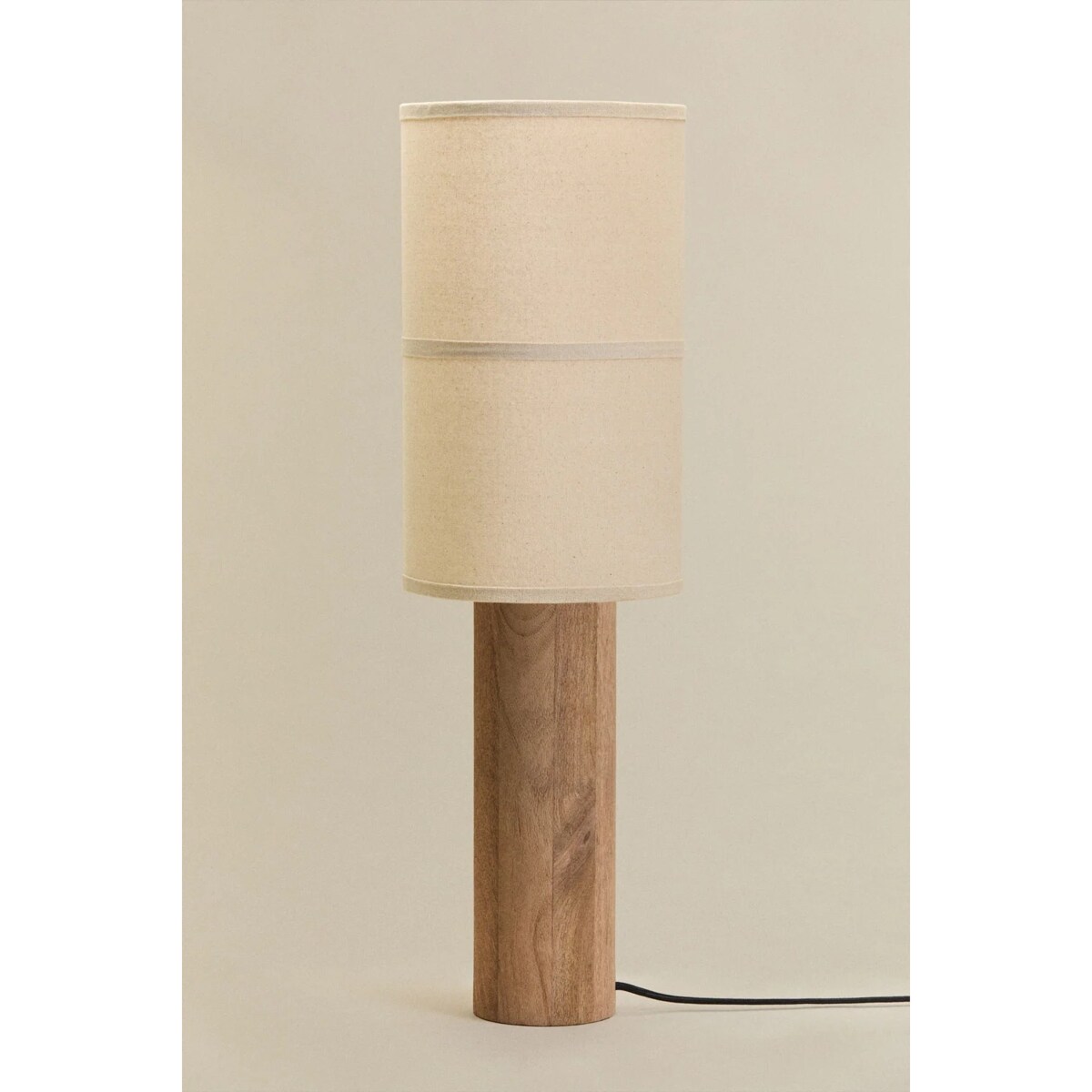 Lampa stołowa z drewna mango Carolina 70 cm