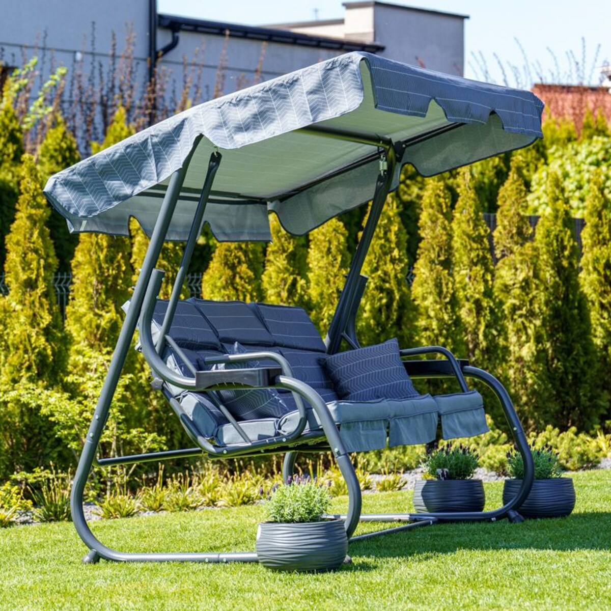 Grafitowa huśtawka ogrodowa z moskitierą Ines