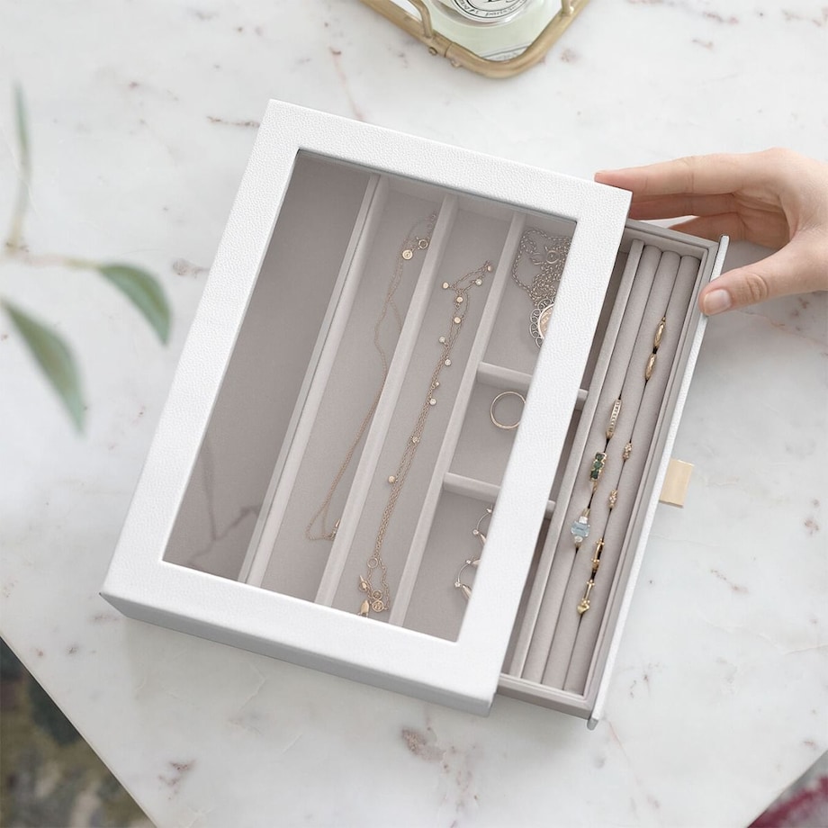 Szkatułka na biżuterię Stackers Pebble 6 komorowa classic biała z szufladą i szklaną pokrywką