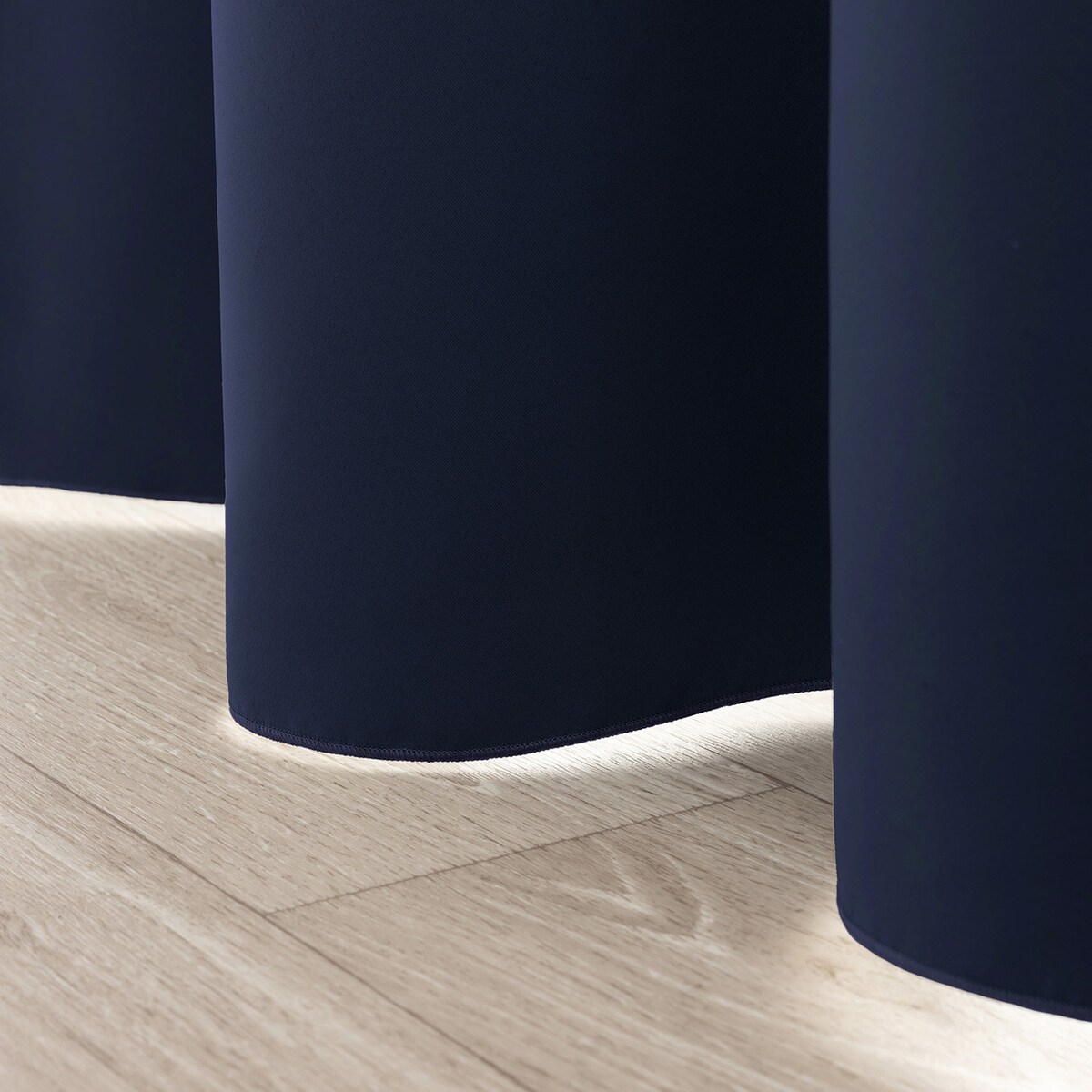 Zasłona zaciemniająca na taśmie marszczącej granatowy 140 x 280 cm 1 szt. 140x280 granatowy