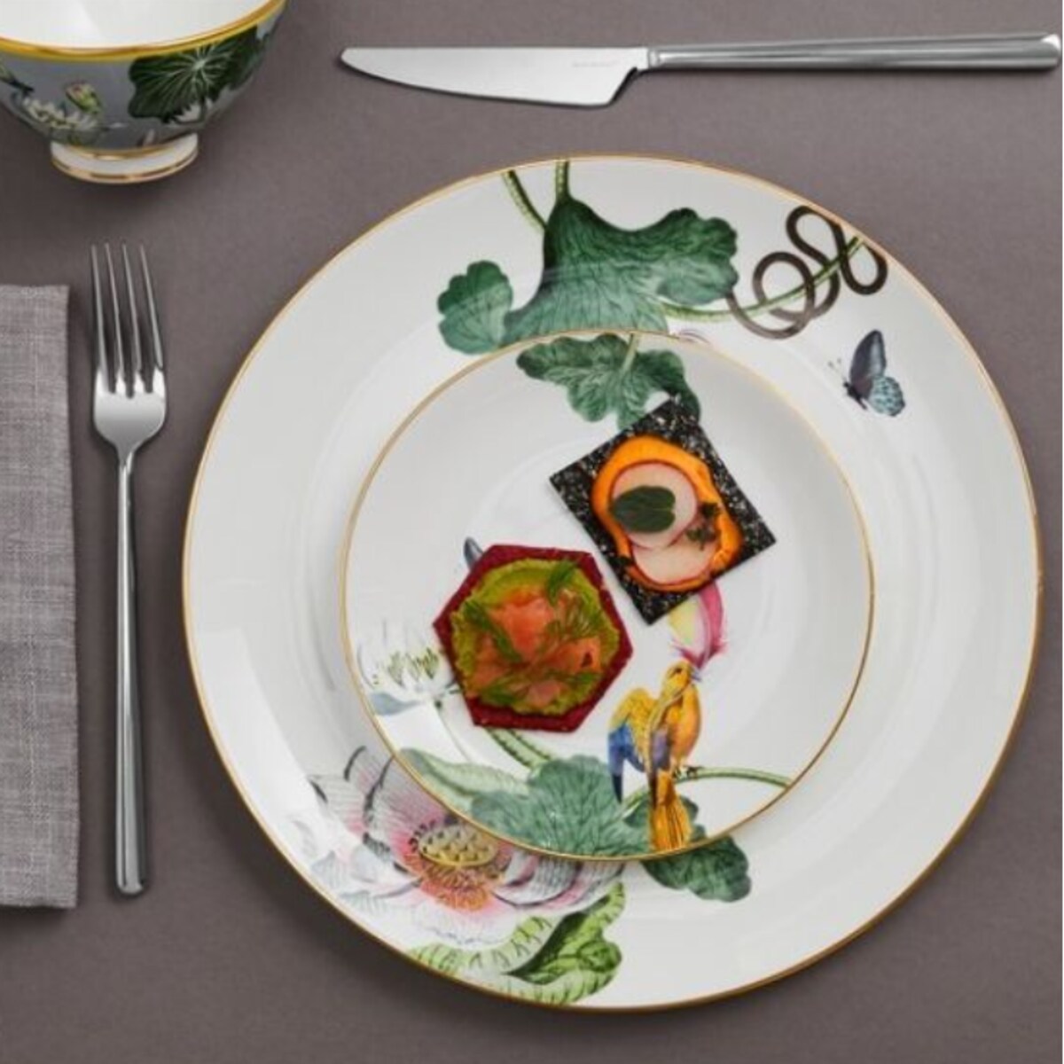 Talerz obiadowy, płaski 27 cm Waterlily Wonderlust Wedgwood