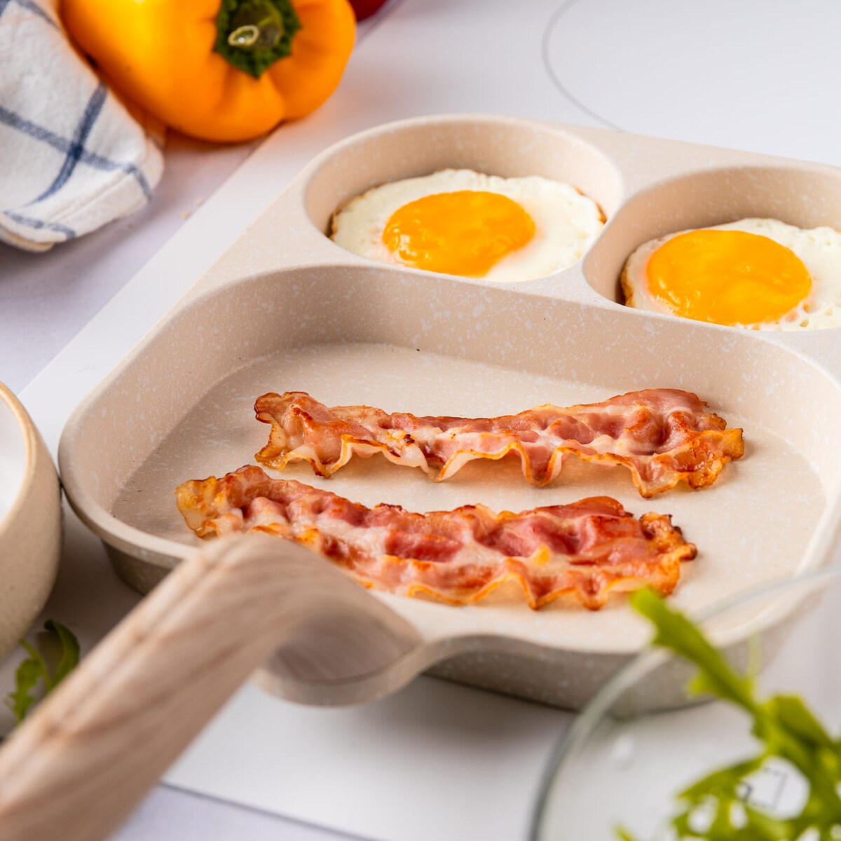 Patelnia marmurkowa 3 w 1 do jajek naleśników placków pancake 22x18cm BEŻOWA KLAUSBERG