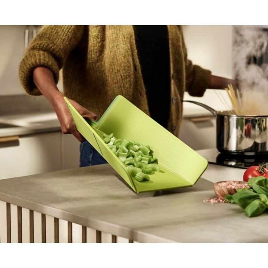Deska do krojenia (zielona) Chop2Pot Plus Regular Joseph Joseph
