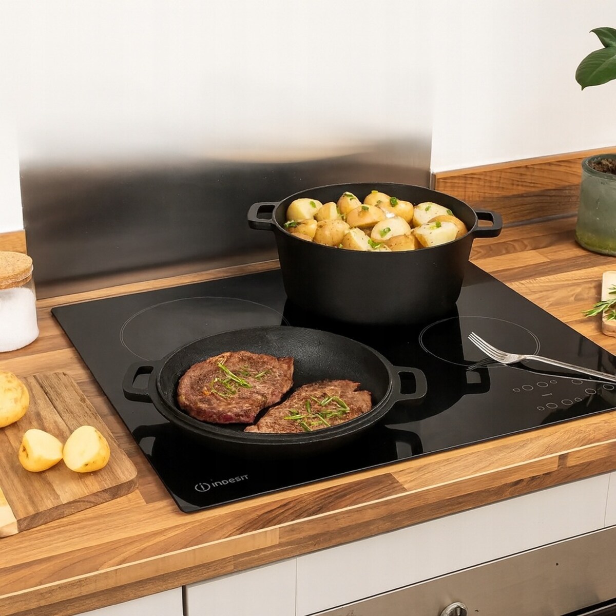 Garnek żeliwny 2w1 4.5L 26cm indukcja gaz ciężki KRISBERG