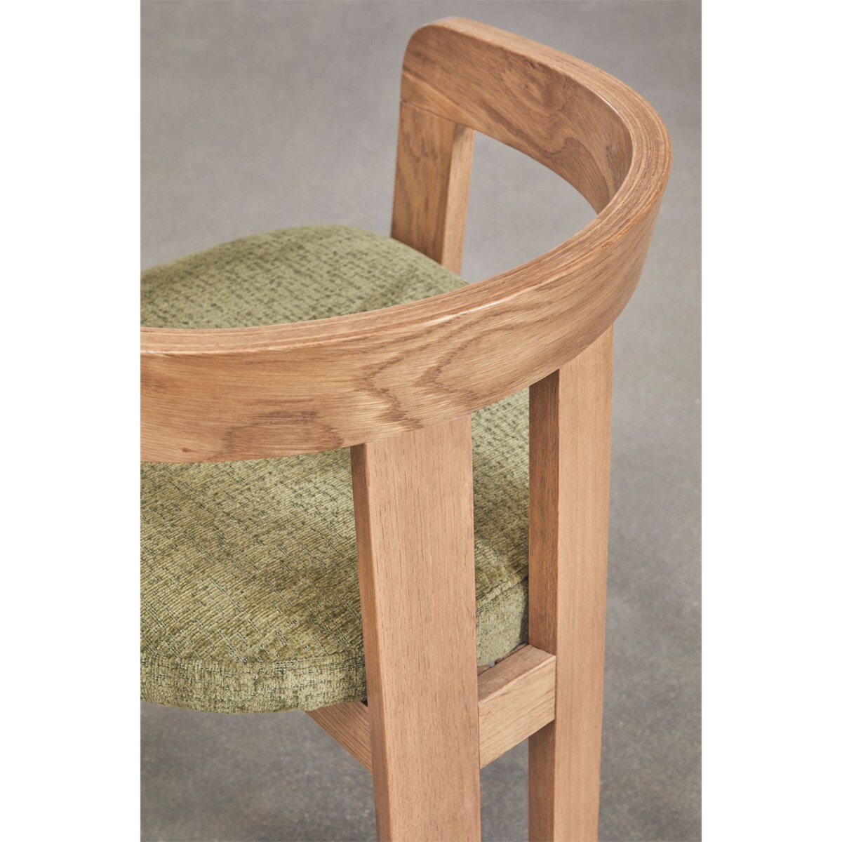 Krzesło z podłokietnikami, jasne drewno, zielone szenilowe, Yvonne