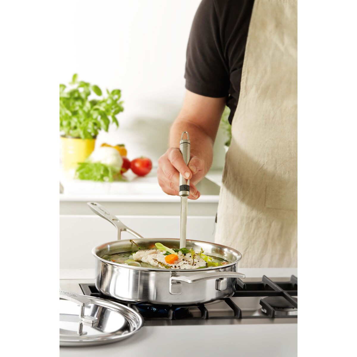 Patelnia głęboka z 2 uchwytami i pokrywką Demeyere Industry 5 - 28 cm