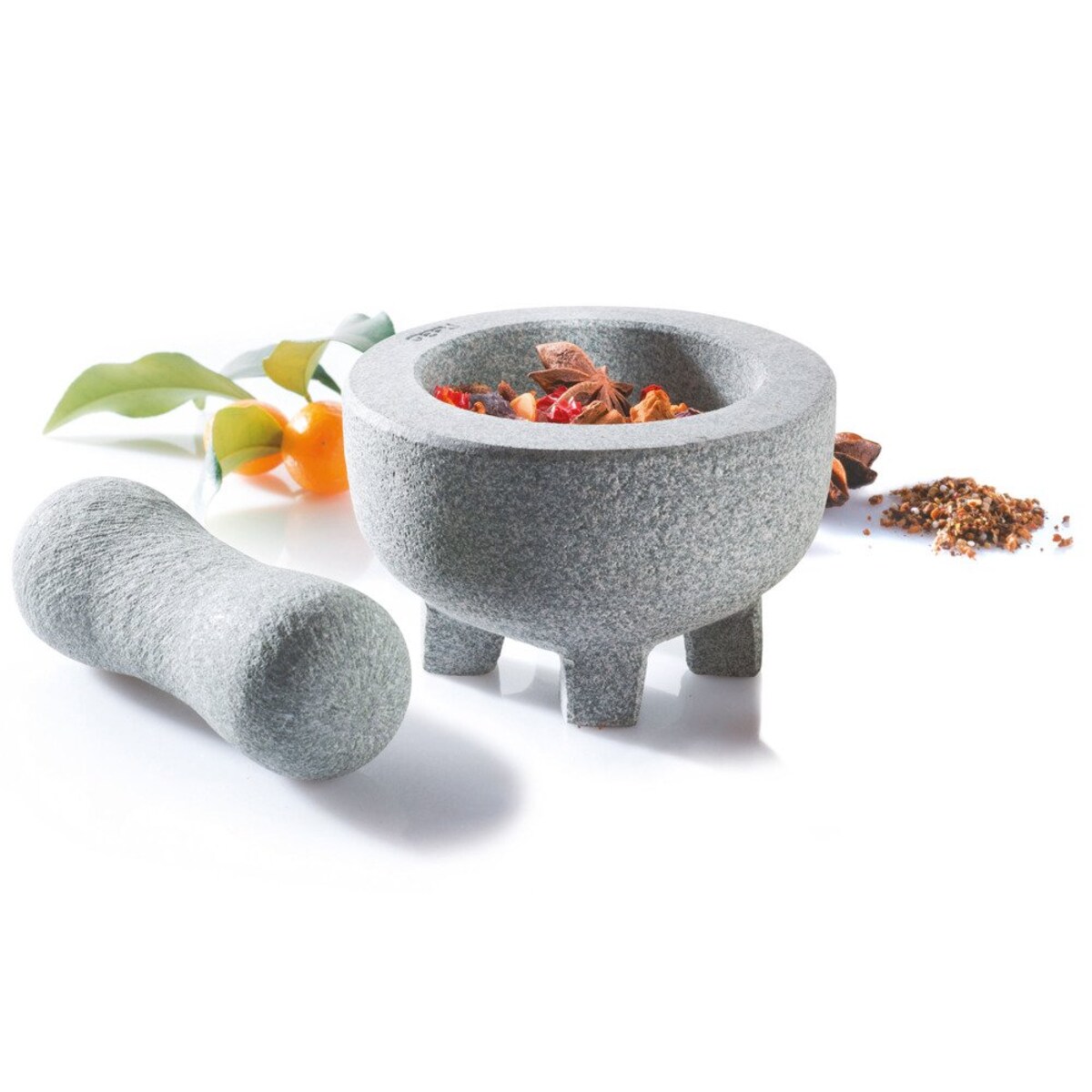 Moździerz granitowy z nóżkami, kamienna miseczka z zaokrąglonym dnem i poręcznym tłuczkiem