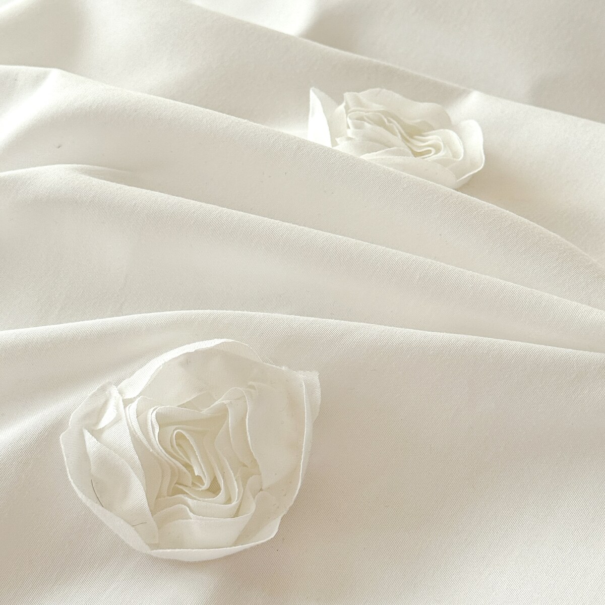 pościel "french roses" z aplikacją 3d róże wyszywane 200x220 | biały