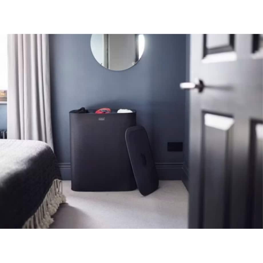 Kosz na pranie czarny Tota Trio, 90 l, Joseph Joseph