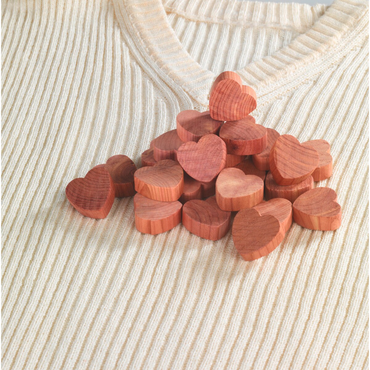 Drewniane serduszka do olejków zapachowych