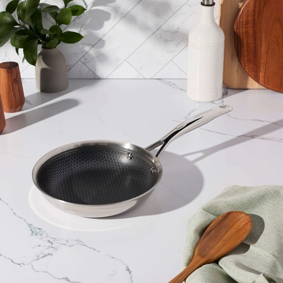 Wok induzione 28 cm con coperchio - Fatto in casa da Benedetta Wok induzione 28 cm con coperchio - Fatto in casa da Benedetta