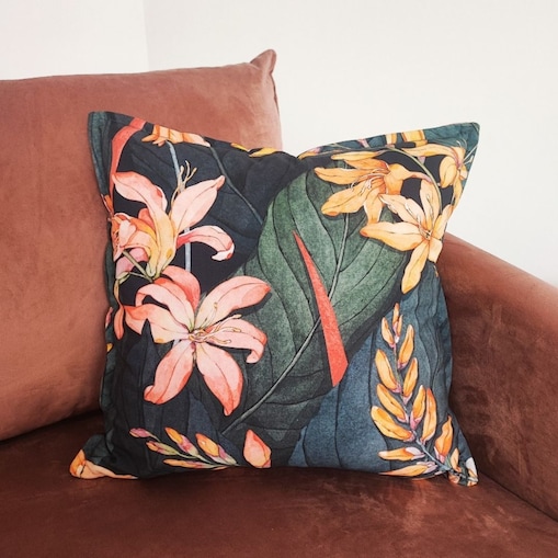 Poszewka dekoracyjna o motywie roślinnym 45x45