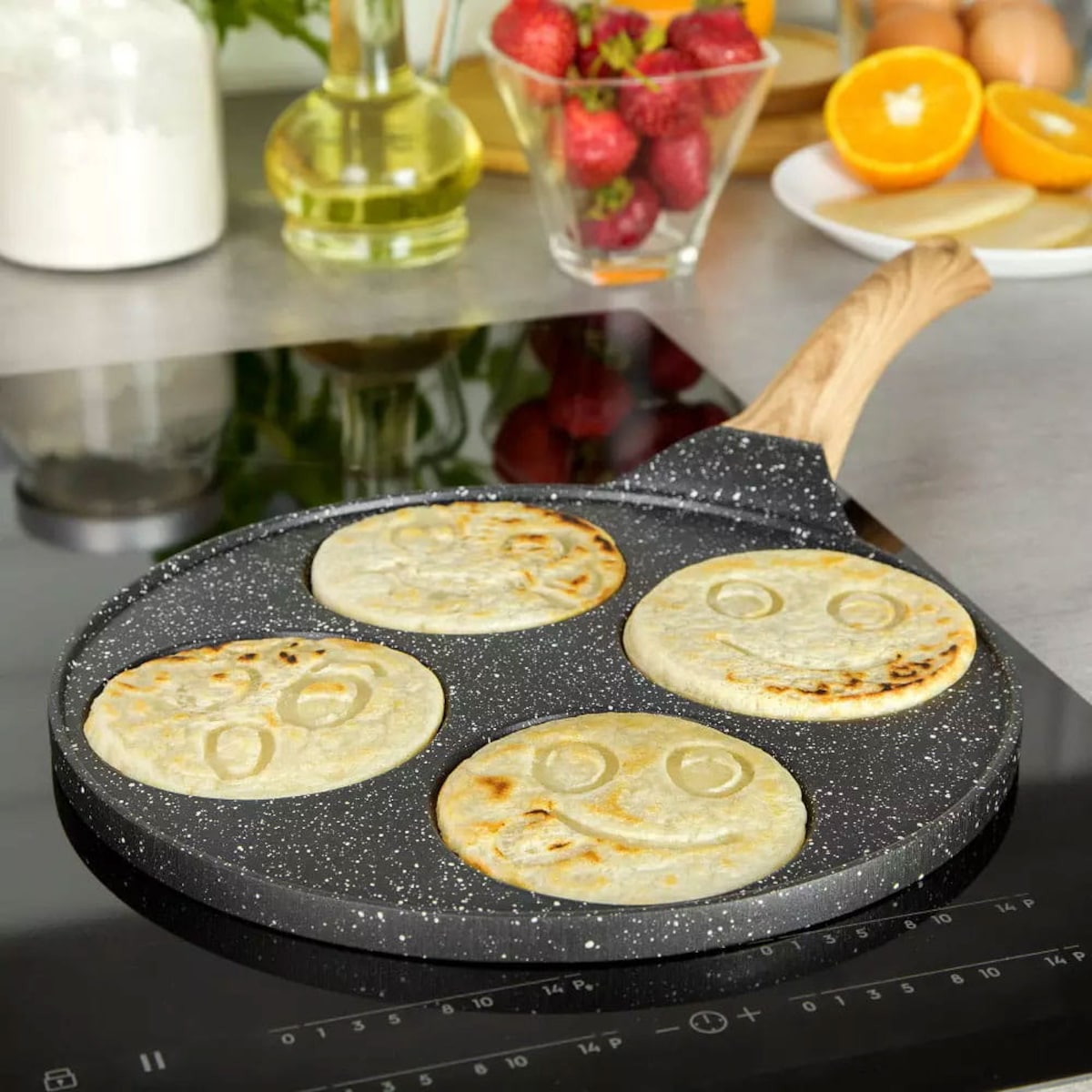 Patelnia do naleśników placków 26cm pancake buźki na indukcję gaz KINGHOFF