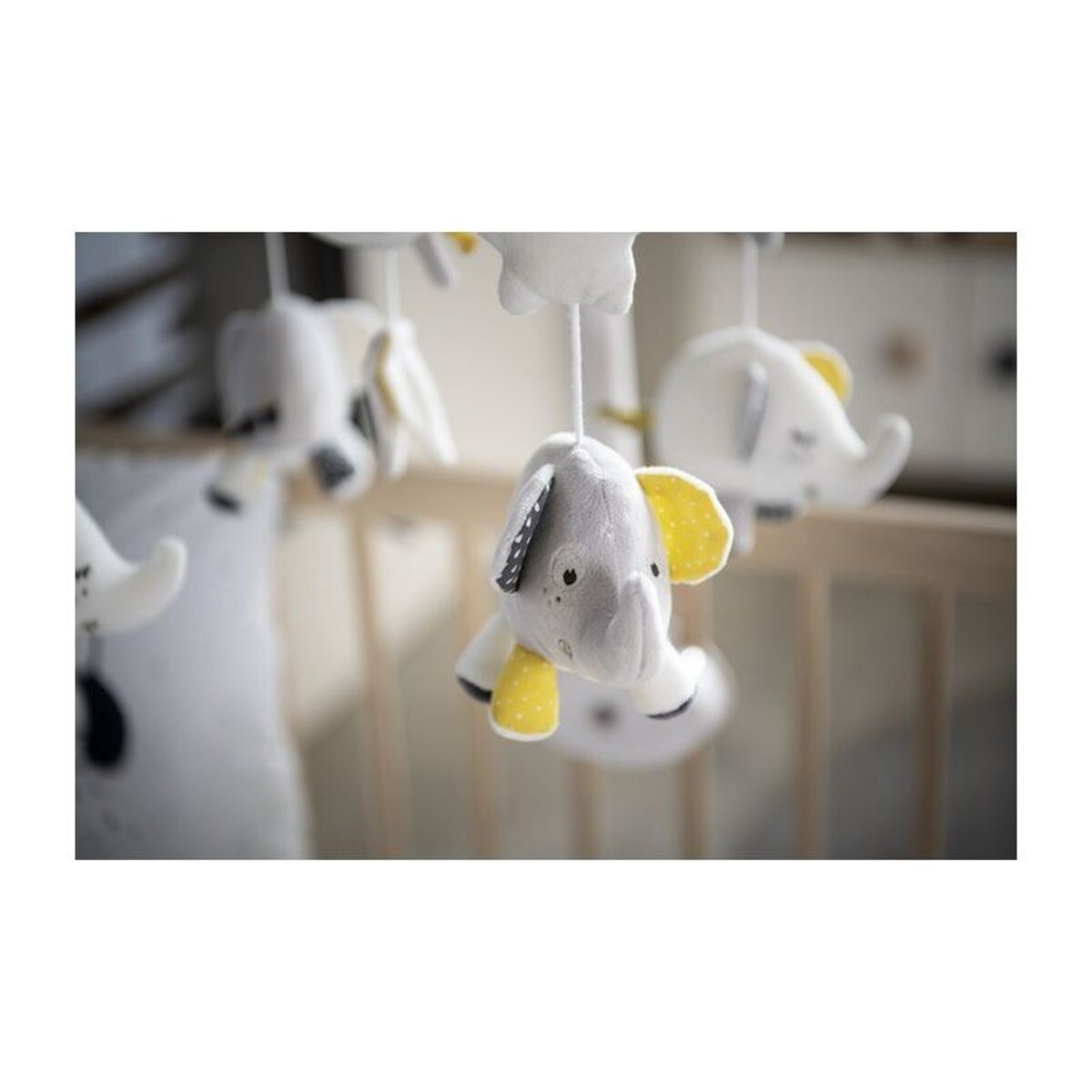 Karuzela z pozytywką do łóżeczka słoniki BABYFAN Sauthon