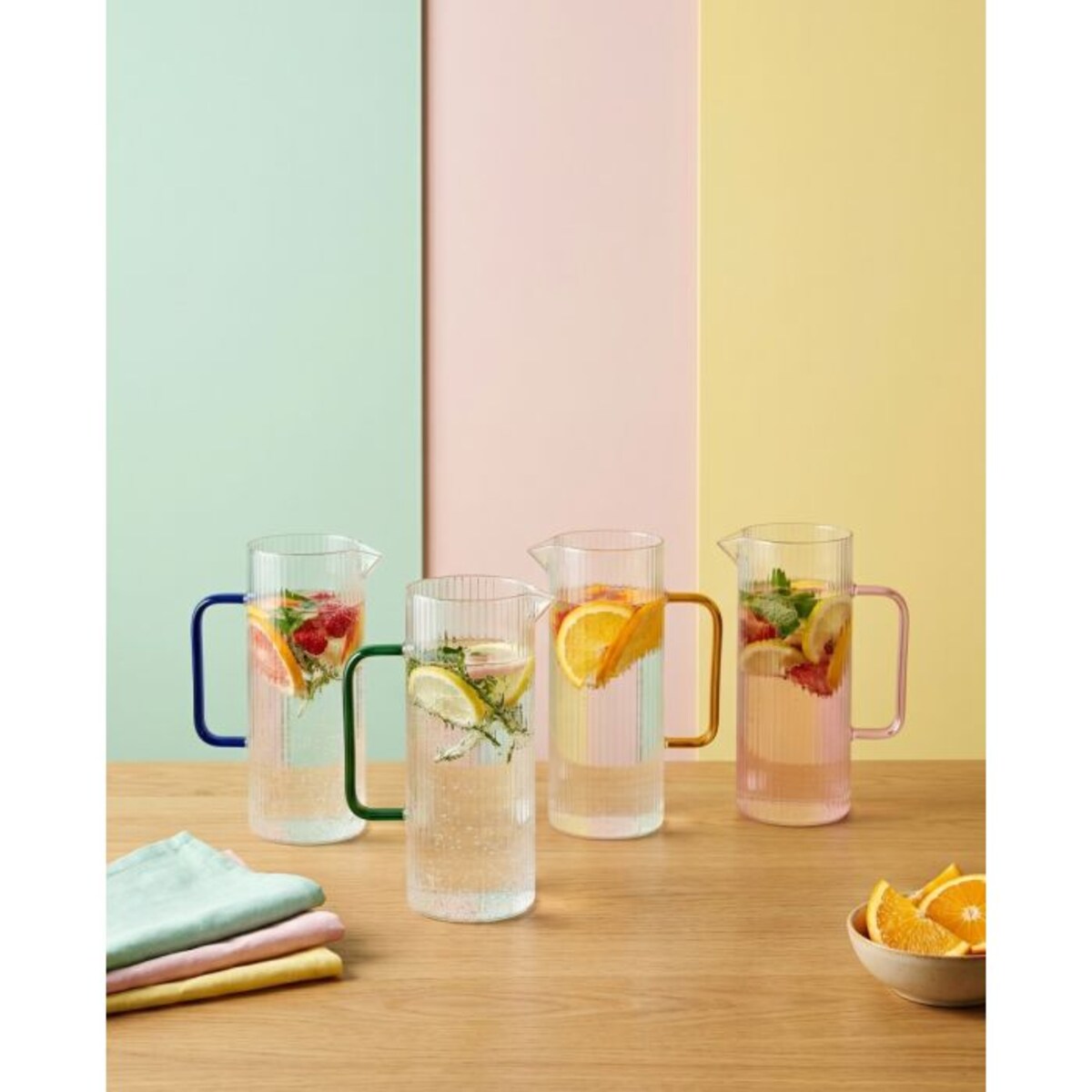 Dzbanek ryflowany z żółtym uchem 1500ml Livio 1890