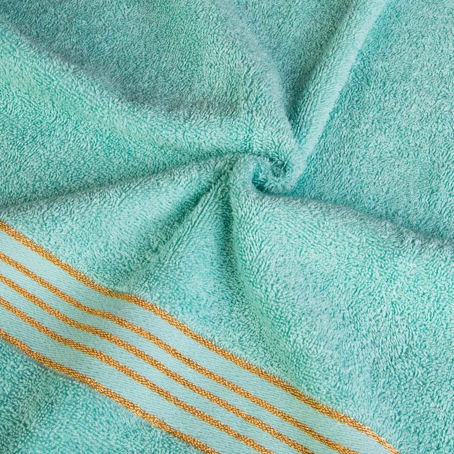 Ręcznik do rąk 30x50 cm bawełniany kolor jasny turkusowy z bordiurą w złote paski 500 g/m2 TIWANO
