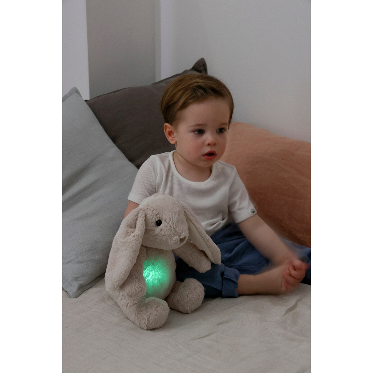 Szumiący królik z czujnikiem ruchu i pozytywką - Cloud b® LoveLight Buddies Billy Bunny™