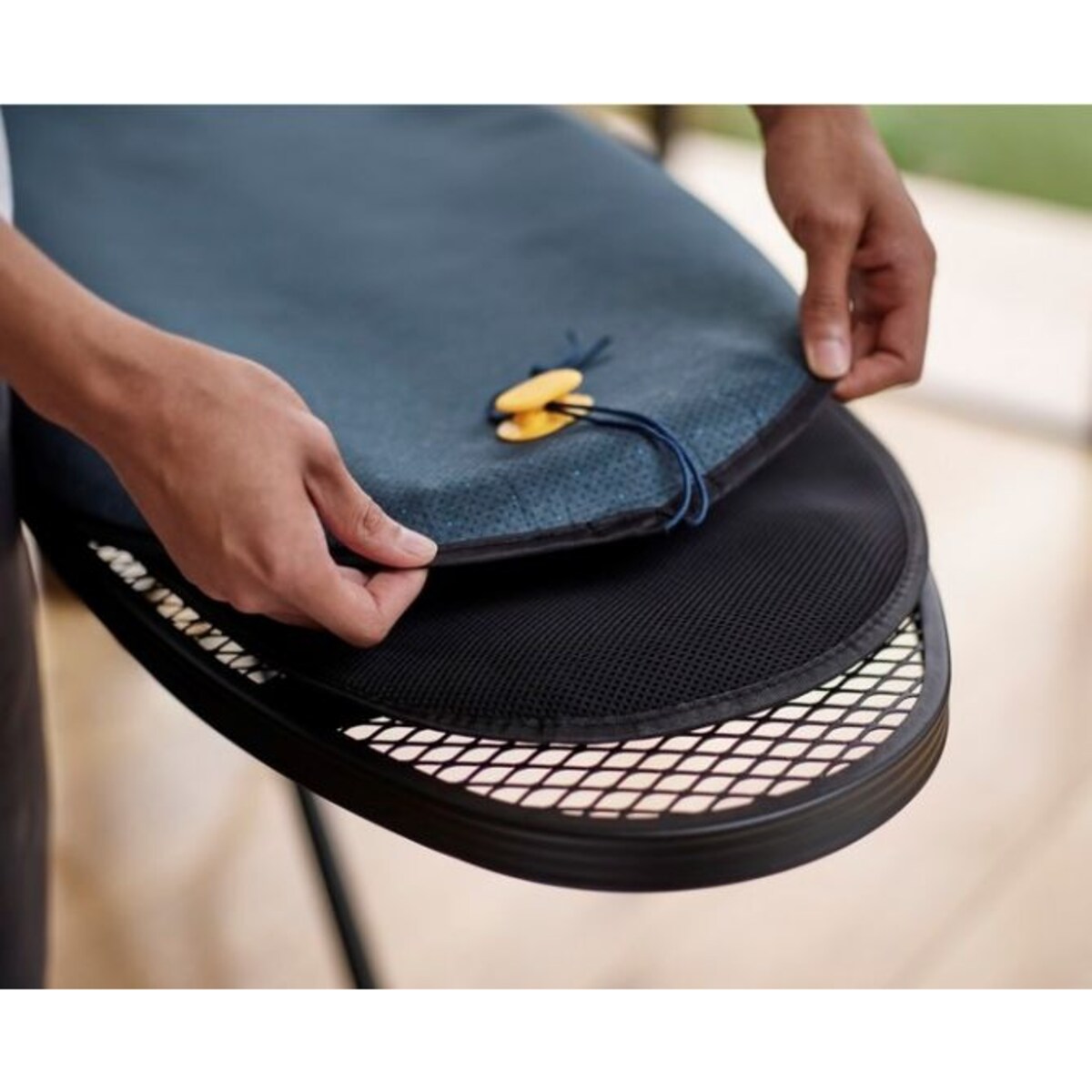 Składana deska do prasowania Glide Compact Plus Joseph Joseph