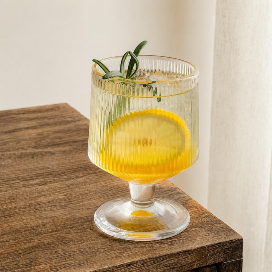 Zestaw 6 szt szklanek ryflowanych na nóżce do deserów, drinków 250ml SZK227ZESTAW6