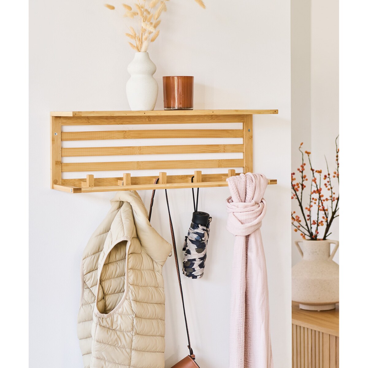 Bambusowa półka ścienna z haczykami, 57 x 15 cm ZELLER