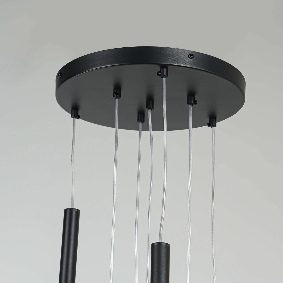 Czarna lampa wisząca Lungo metalowe tuby nad stół do salonu