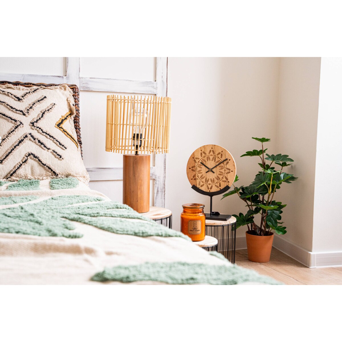 Lampa stołowa na drewnianej podstawce Davys, 48 cm