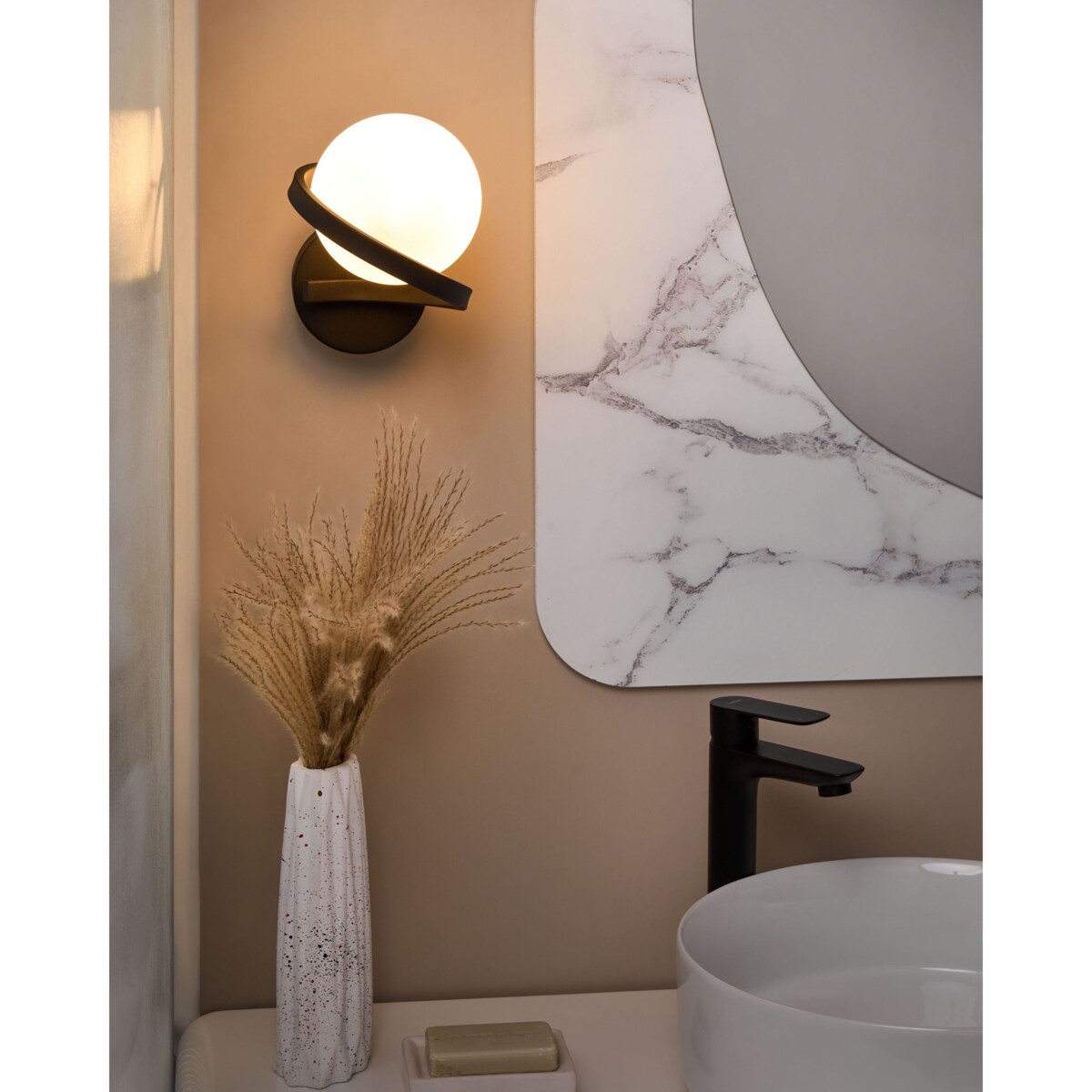 Lampa ścienna COLAGNE Czarny Metal