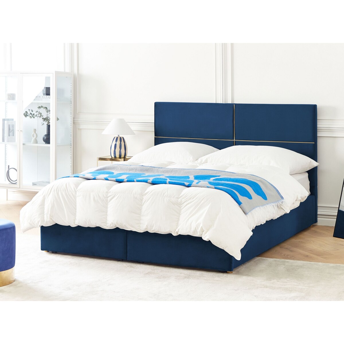 Łóżko welurowe z pojemnikiem 180 x 200 cm niebieskie VERNOYES