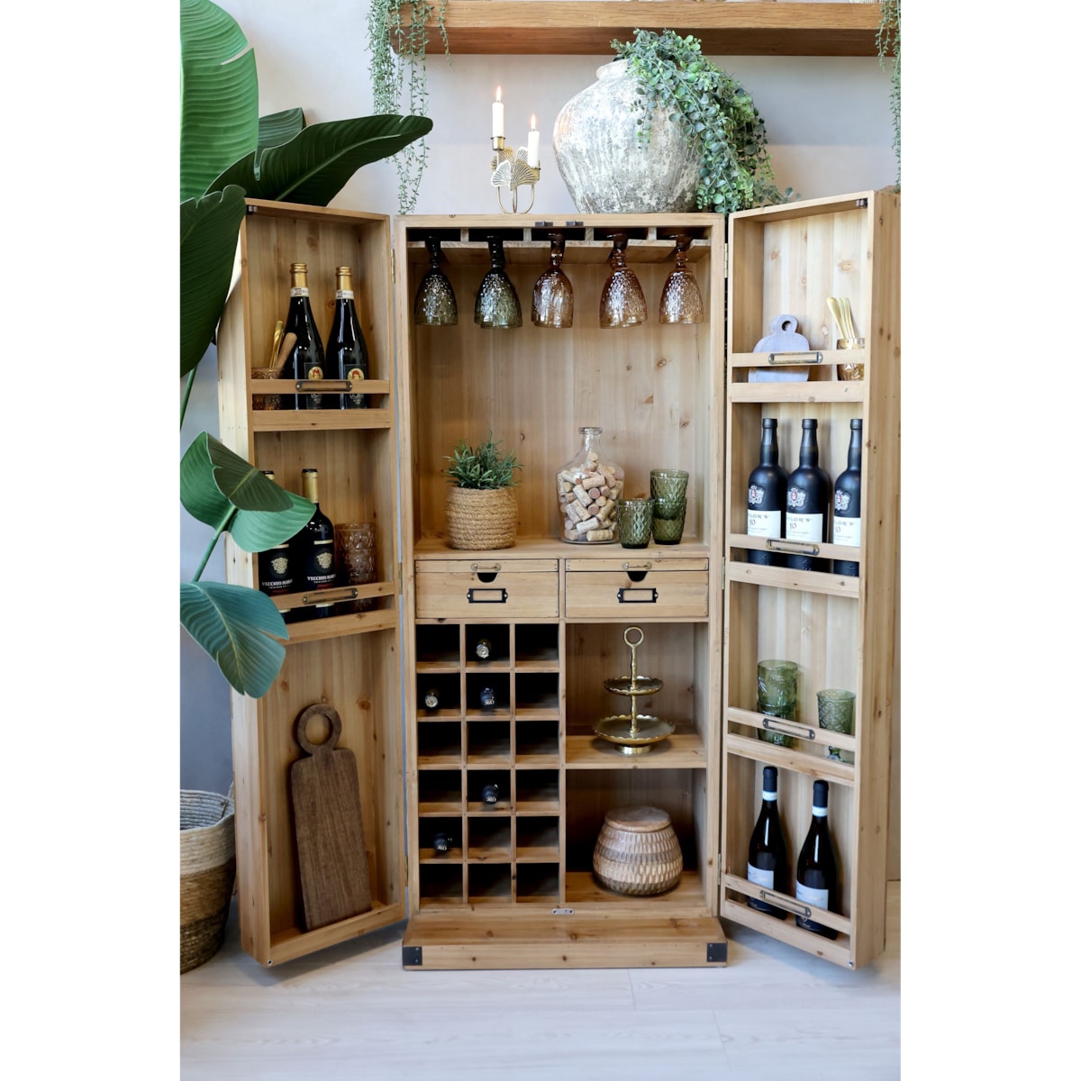 Komoda drewniana, barowa, postarzana 146,5x64,5x45